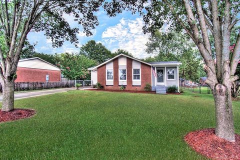 209 Eden Circle sold home in Eden Gardens, Pineville, NC