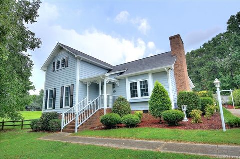 5157 Blackberry Lane