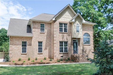 367 Stutts Road