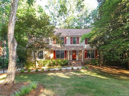 8411 Knollbrook Drive