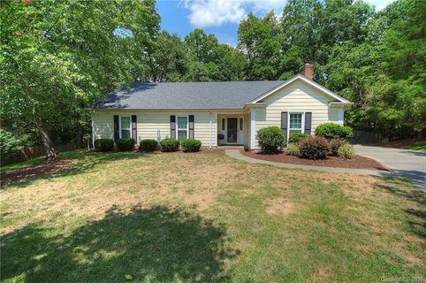 2844 Briar Ridge Drive 32 sold home in GreenBriar, Charlotte, NC