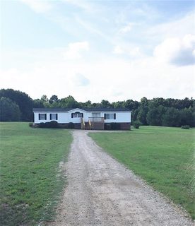 1577 Sandy Hill Road sold manufactured home in Mallard Lakes, York, SC