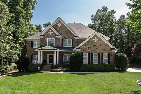 5104 Trinity Trace Lane sold home in The Estates at Wesley Oaks, Wesley Chapel, NC