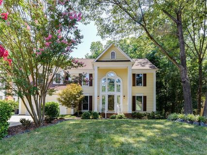Previously sold for $251,500
