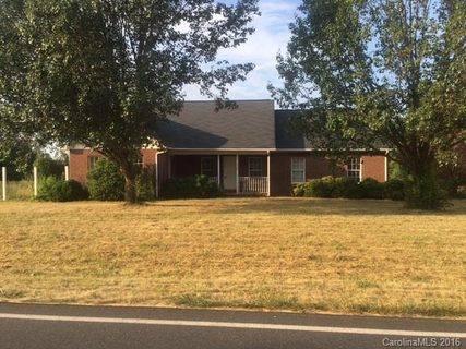 1736 Redberry Lane