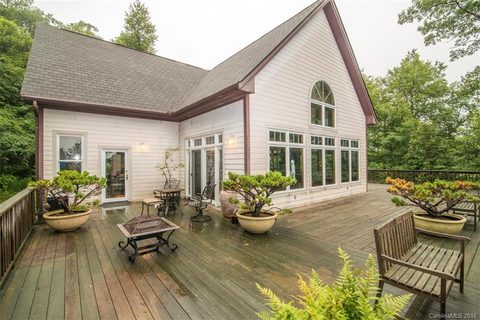 2705 Sand Branch Road sold home in Dill Trust, Black Mountain, NC