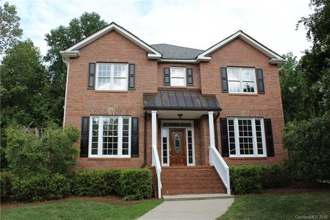 8027 Rittenhouse Circle