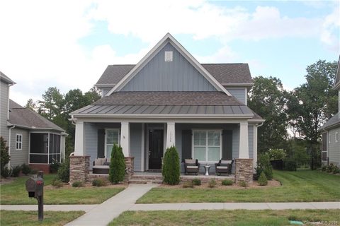 15738 Laurel Oak Crescent