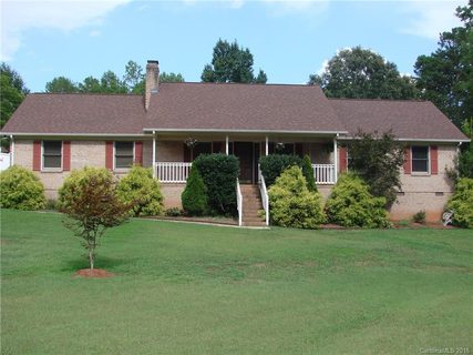 103 Hemingway Drive sold home in Spencer Woods, Dallas, NC