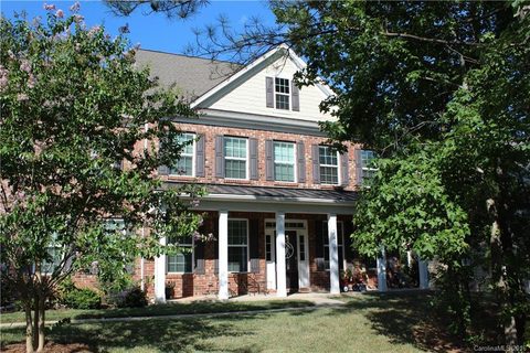 2419 Hamlet Court