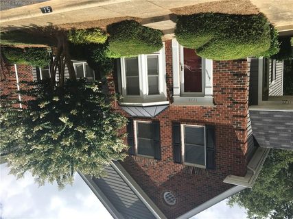 1733 Robinwood Road