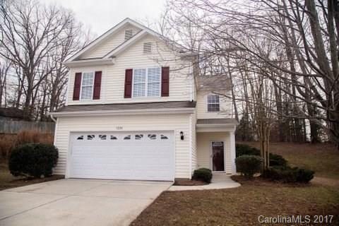 3226 Castlemaine Drive sold home in Baucom Ridge, Charlotte, NC
