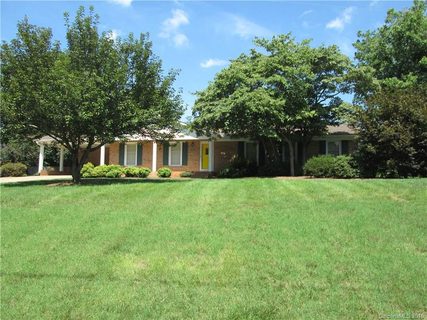 1131 Carolina Circle