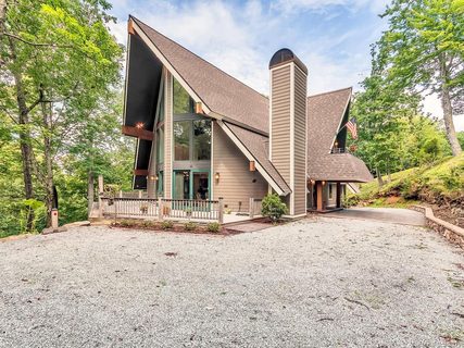 14 Sugar Maple Drive 246 sold home in High Vista Estates, Mills River, NC