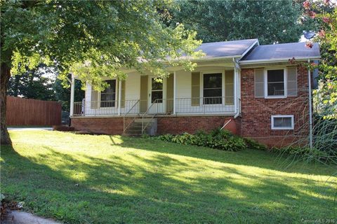 12 Starmount Drive sold home in Knollwood, Asheville, NC