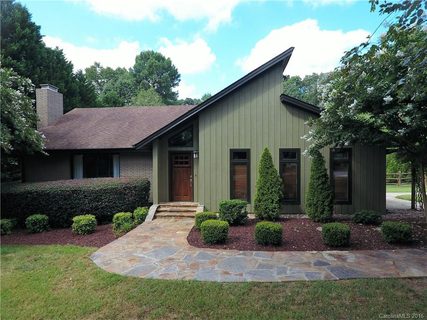 1028 Churchill Road