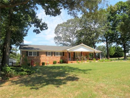 1086 North Hill Drive sold home in North Hills, Lincolnton, NC
