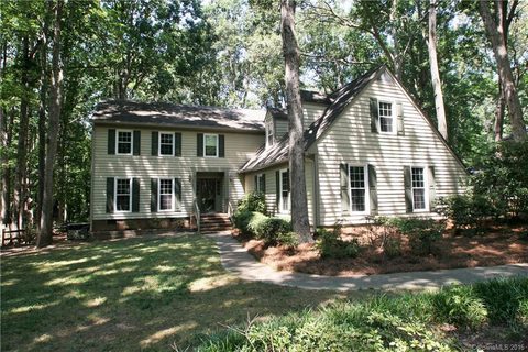 10504 Rocking Chair Road sold home in Hearthstone, Matthews, NC