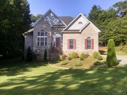 2033 Lynmore Drive