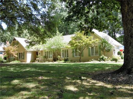 908 Lafayette Drive