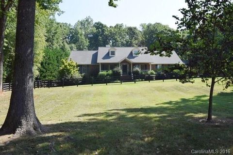 107 Sterling Drive