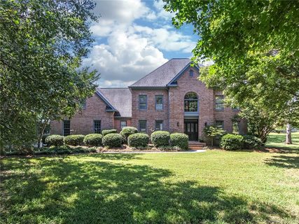 2617 Farmlake Lane 98 sold home in Carowood, Fort Mill, SC
