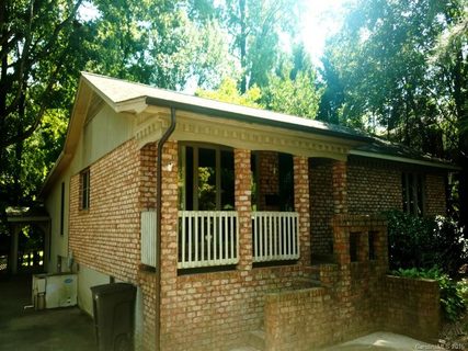 214 Fieldstone Circle