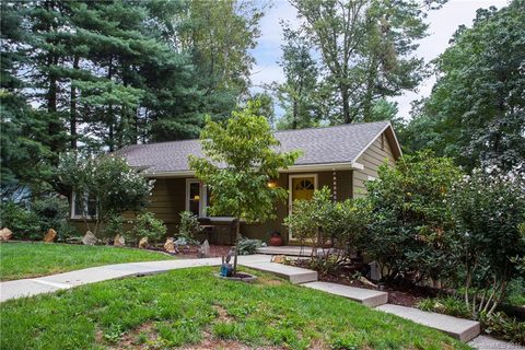 33 E Shore Drive