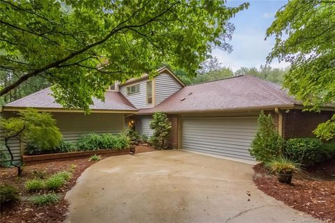 6300 Saddlebrook Court