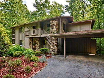 2 Cedarbrook Drive sold condo in Cedarbrook, Hendersonville, NC