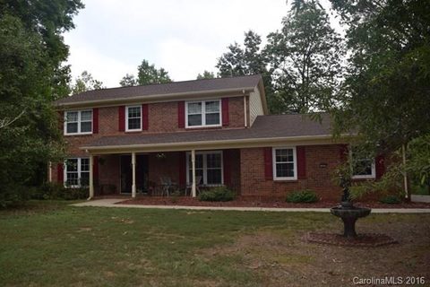 1899 Overbrook Drive