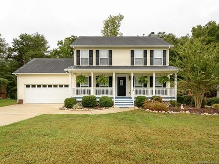 821 Savannah Place Drive