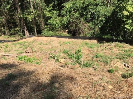 35 Ruslans Drive sold lot in W M Worley Estate, Asheville, NC