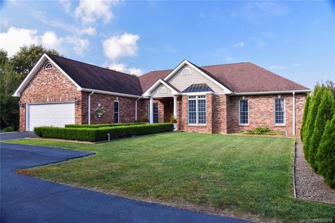 41 Tudor Lane