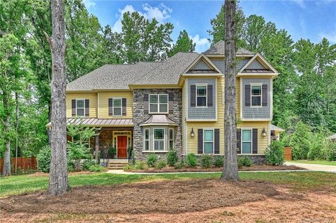 528 Hillandale Drive sold home in Sardis Terrace, Charlotte, NC