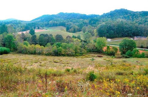 00 Crooked Creek Road sold home in Beech Glen, Mars Hill, NC