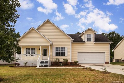 953 Loch Lomond Circle