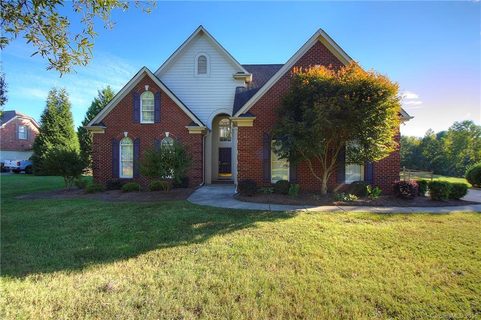 6211 Robin Hollow Drive