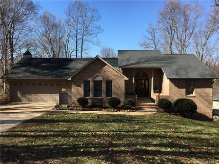 118 Carriage Lane
