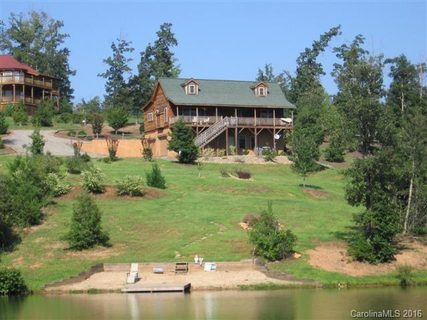 820 Laurel Lakes Parkway
