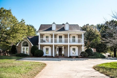 1032 8th Street Lane sold home in The Pines II, Hickory, NC