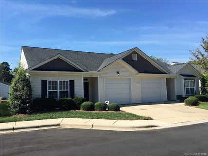 5829 Bradford Lake Lane 27 sold condo in Village Glen, Charlotte, NC