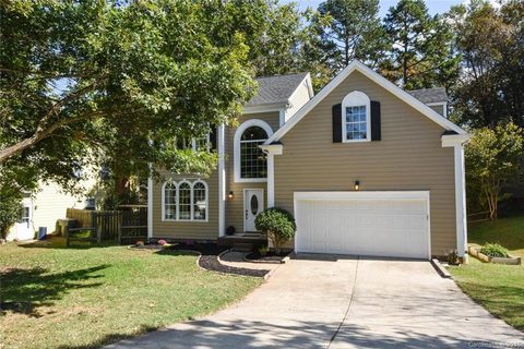 1931 Watlington Drive sold home in Greenbriar, Charlotte, NC
