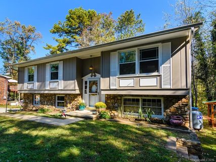 10 Holly Hill Court