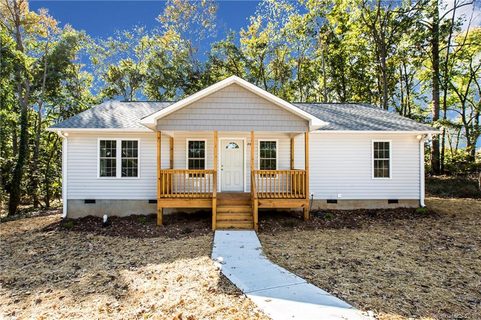 207 Cobblestone Lane