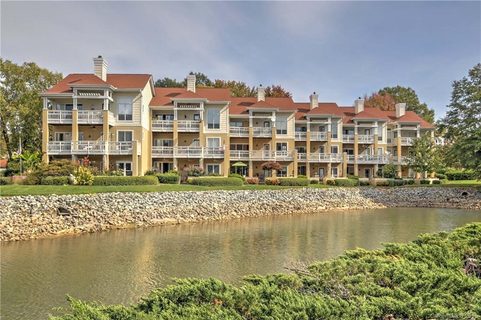 18009 Kings Point Drive L sold home in Kings Point Marina, Cornelius, NC