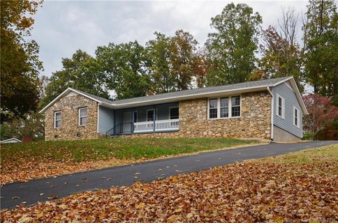 5 E Rolling Acres Road sold home in Rolling Acres, Weaverville, NC