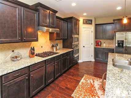 475 River Lake Court 18 sold home in River Lake, Tega Cay, SC