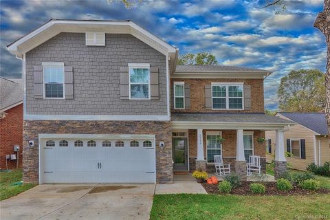 Previously sold for $486,500