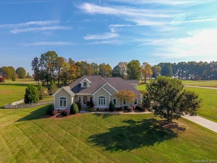 112 Winfield Place